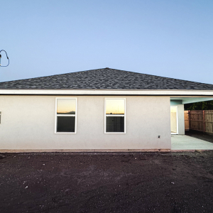 3-bed-2-bath-backyard