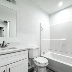 3-bed-2-bath-bathroom2