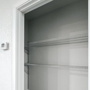 3-bed-2-bath-pantry